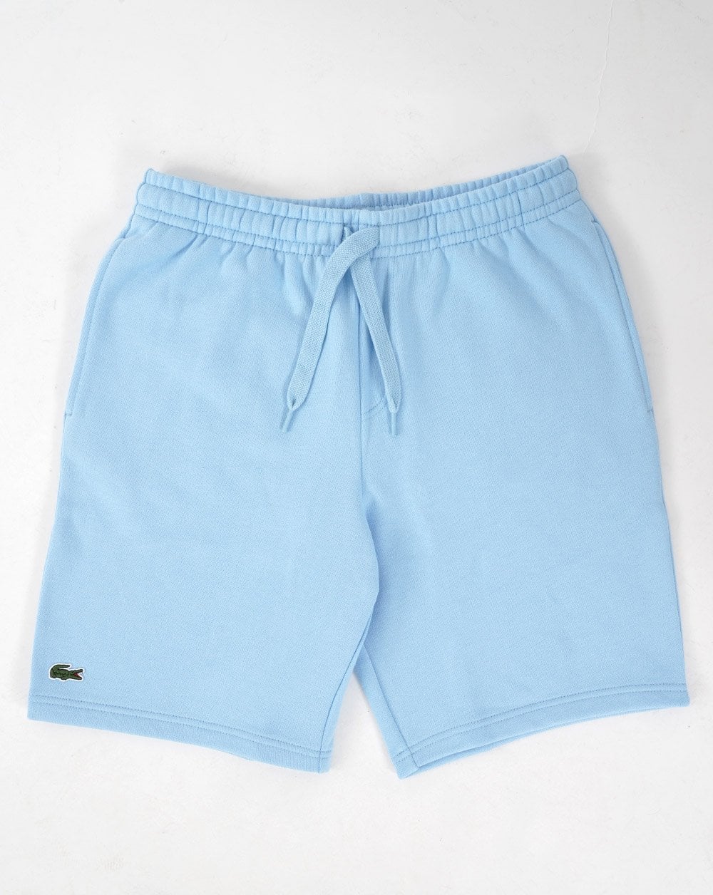 Lacoste – Fleece-Shorts mit Gesäßtasche, Himmelblau