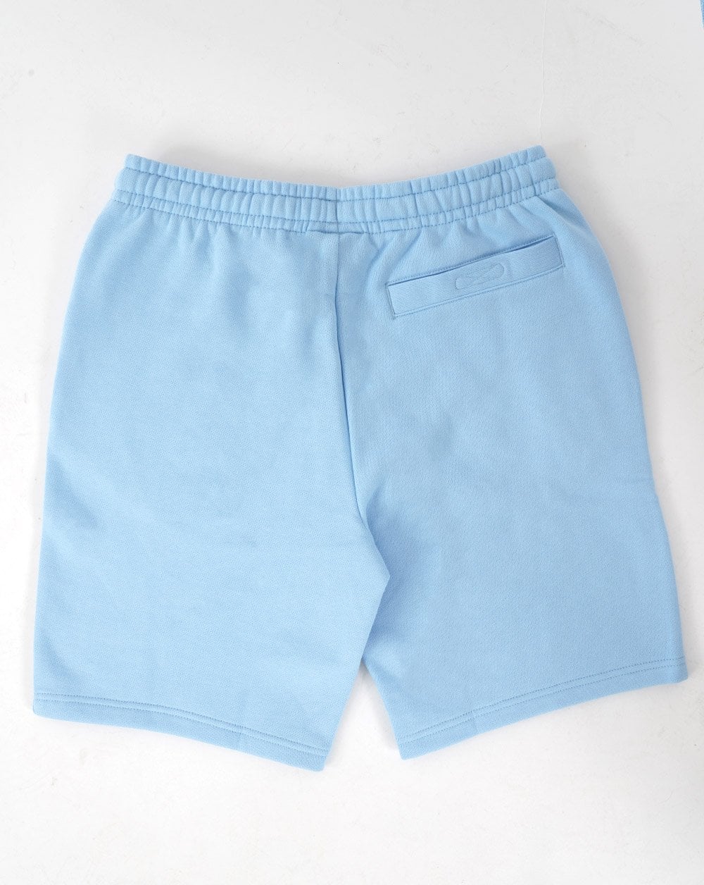 Lacoste – Fleece-Shorts mit Gesäßtasche, Himmelblau