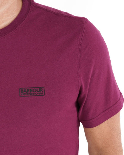 Barbour International – T-Shirt mit kleinem Logo in Magenta
