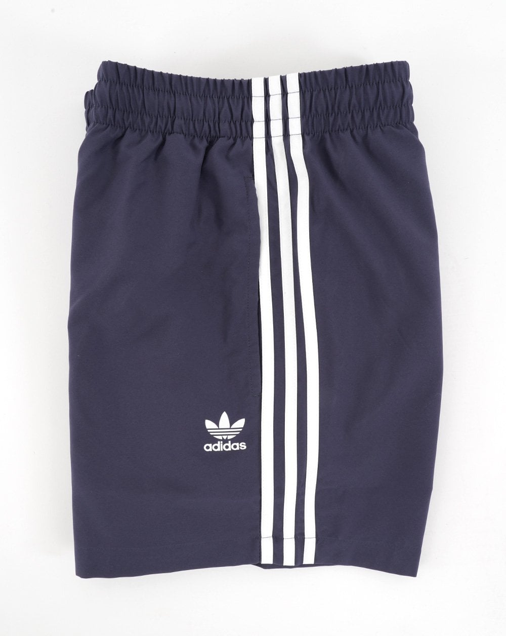 Adidas Originals – 3-Streifen-Badeshorts in Marineblau