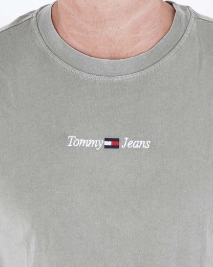 Tommy Jeans – Lässiges T-Shirt mit linearem Logo in verwaschenem Grün