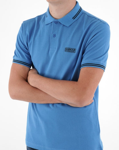 Barbour International – Essential Poloshirt mit Streifen in Ultrablau