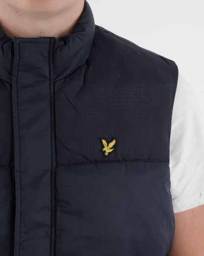 Lyle &amp; Scott – Gefütterte Weste in Dunkelmarineblau