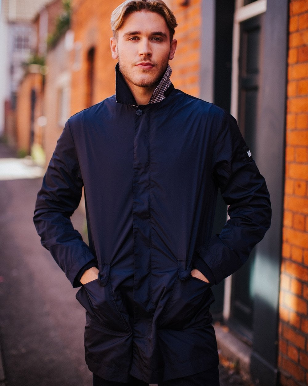 Weekend Offender Regenmantel mit Kapuze, Marineblau