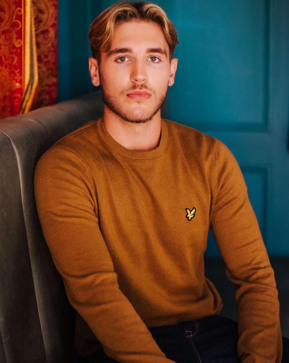 Lyle &amp; Scott Rundhalspullover aus Merinowolle in Gold