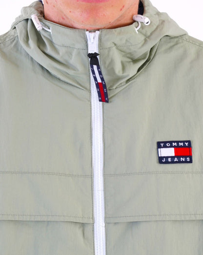 Tommy Jeans – Chicago – Windjacke in verblasstem Grün