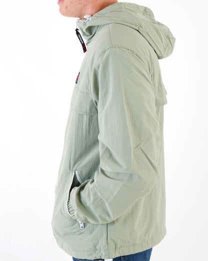 Tommy Jeans – Chicago – Windjacke in verblasstem Grün