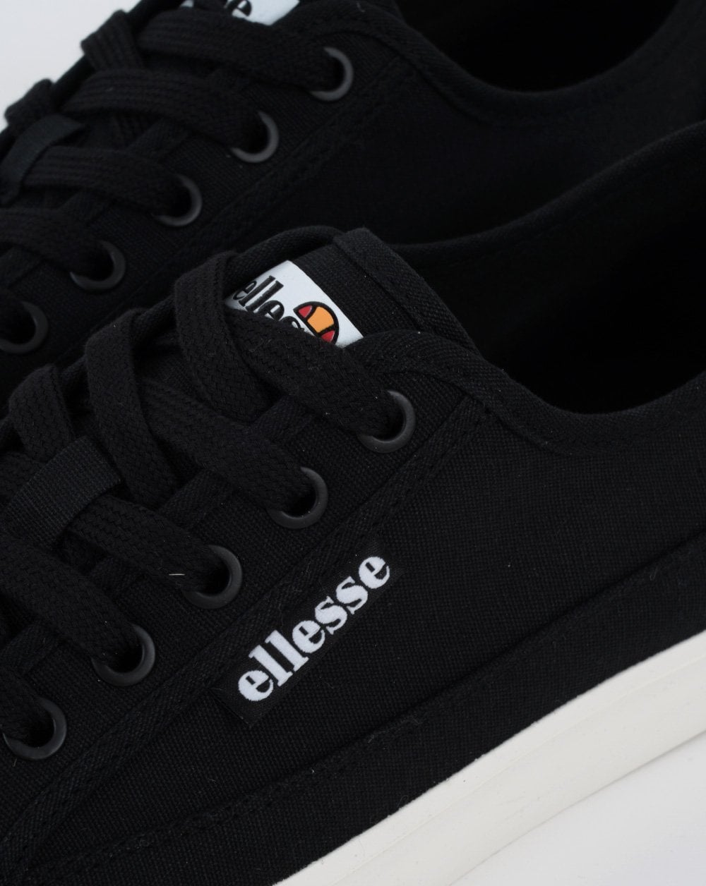 Ellesse Ento Canvas Pumps Black/White