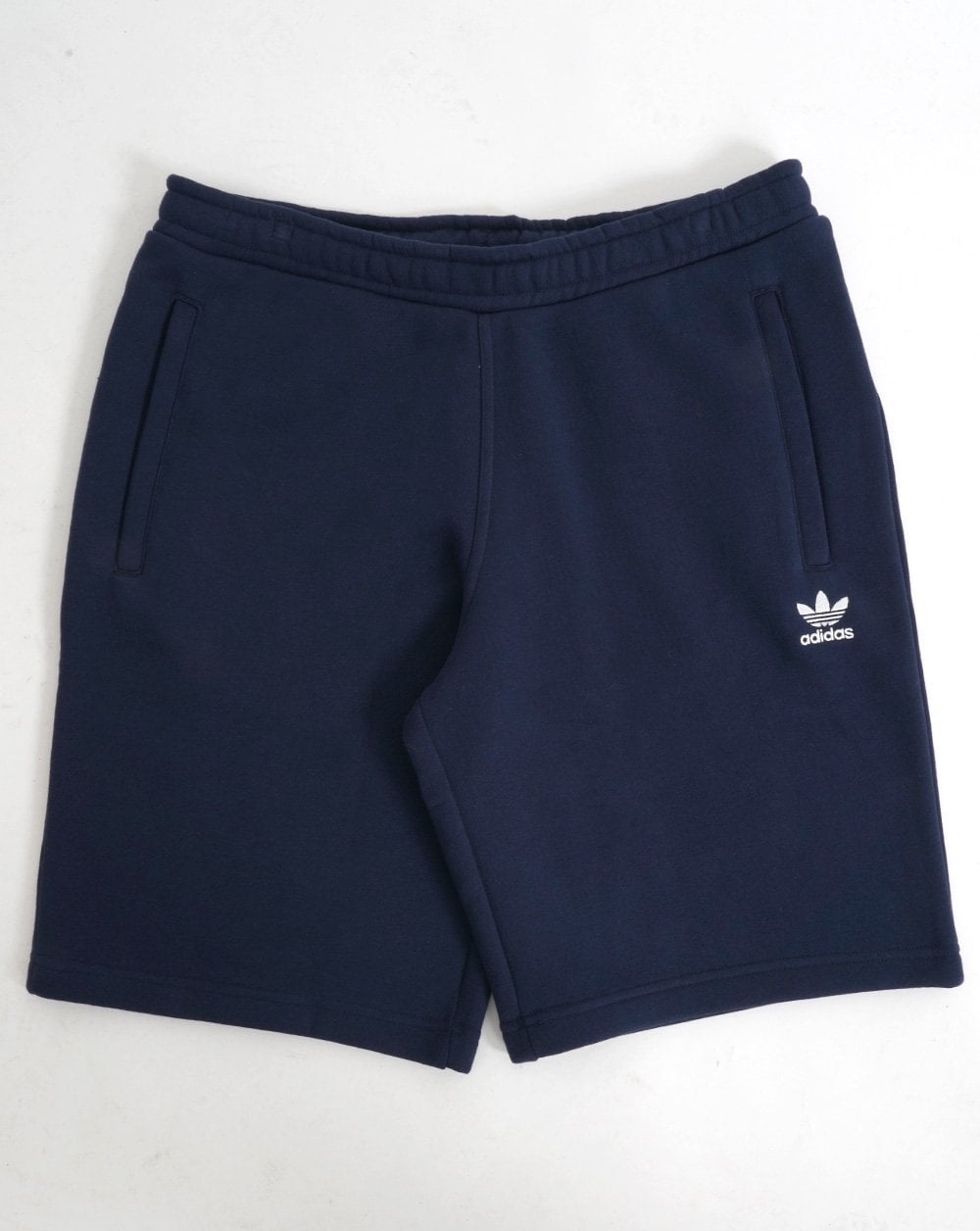 Adidas Originals – Lounge-Shorts mit Reißverschlusstasche, Marineblau