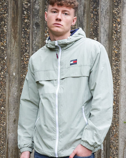 Tommy Jeans – Chicago – Windjacke in verblasstem Grün
