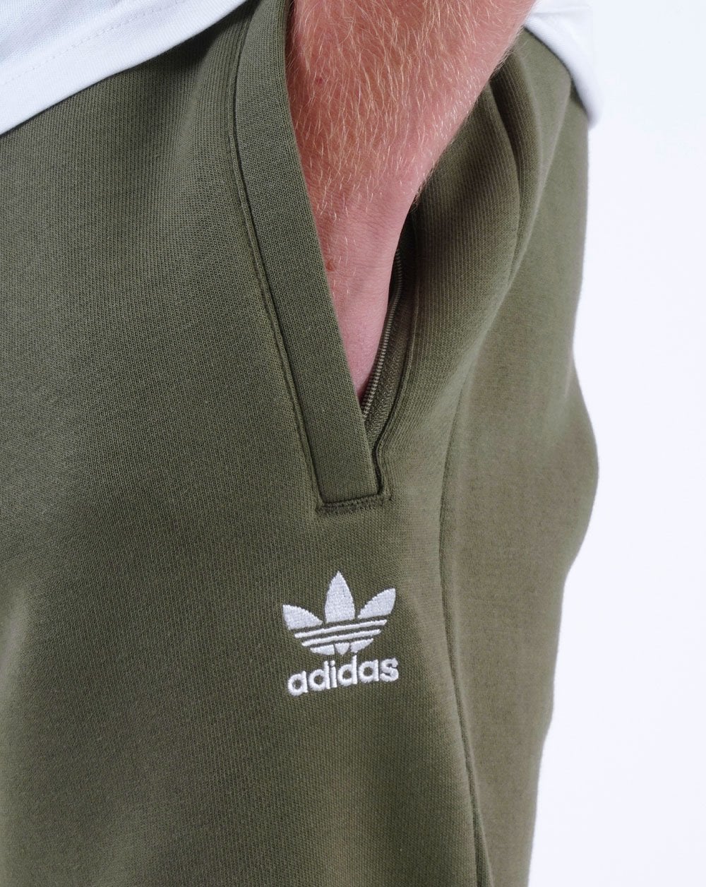 Adidas Originals Essential Jog Pants Olivgrün