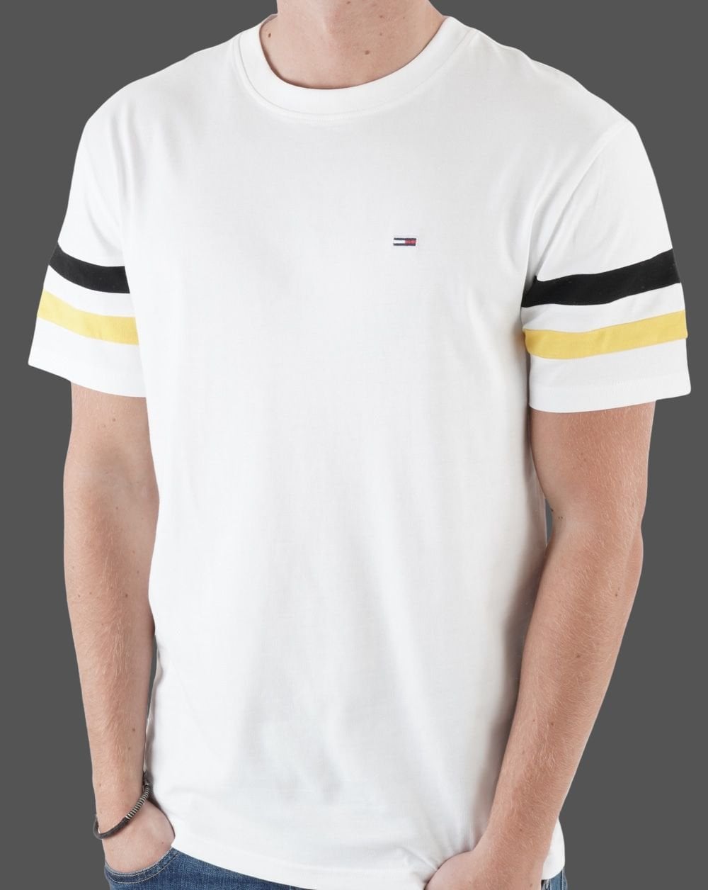 Tommy Jeans – Klassisches T-Shirt mit Kontraststreifen in Weiß
