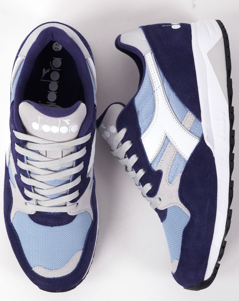 Diadora N902 Sneaker Tiefblau / Blaues Eis