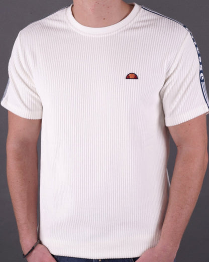 Ellesse – Velours-T-Shirt „Madiori“ in Off-White