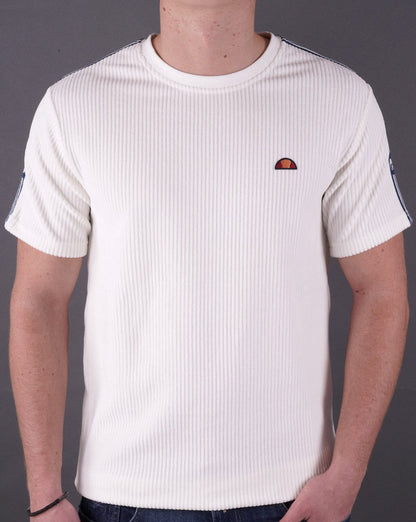 Ellesse – Velours-T-Shirt „Madiori“ in Off-White