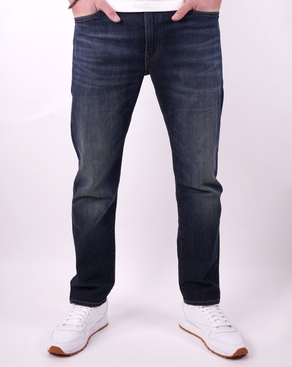 Levi's – 502 – Taper-Jeans in dunklem Indigoblau