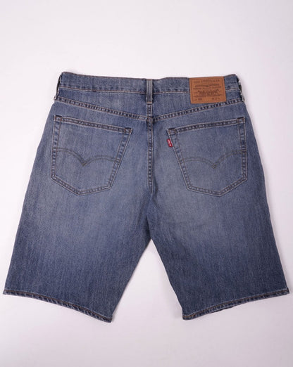 Levi's – 405 Standard – Kurze, dunkle Indigo-Waschung