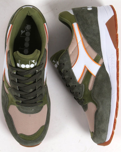 Diadora N902 Sneaker Olivgrün
