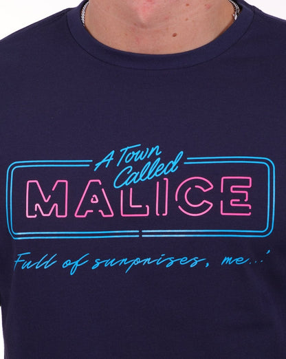 Ellesse – T-Shirt „A Town Called Malice“ in Marineblau