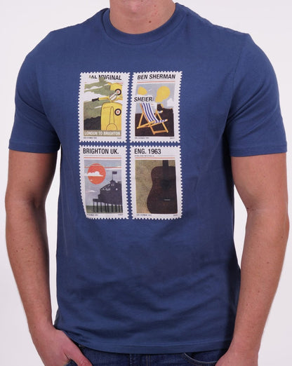 Ben Sherman – T-Shirt „Travel Stamps“ in Denimblau