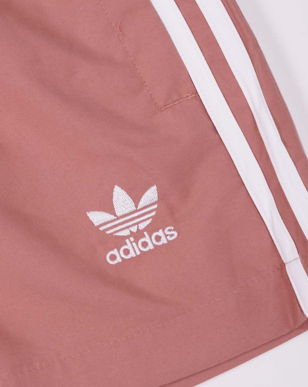 Adidas Originals – Badeshorts mit 3 Streifen in Ton
