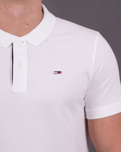 Tommy Jeans Slim Fit-Poloshirt aus Baumwolle in Weiß