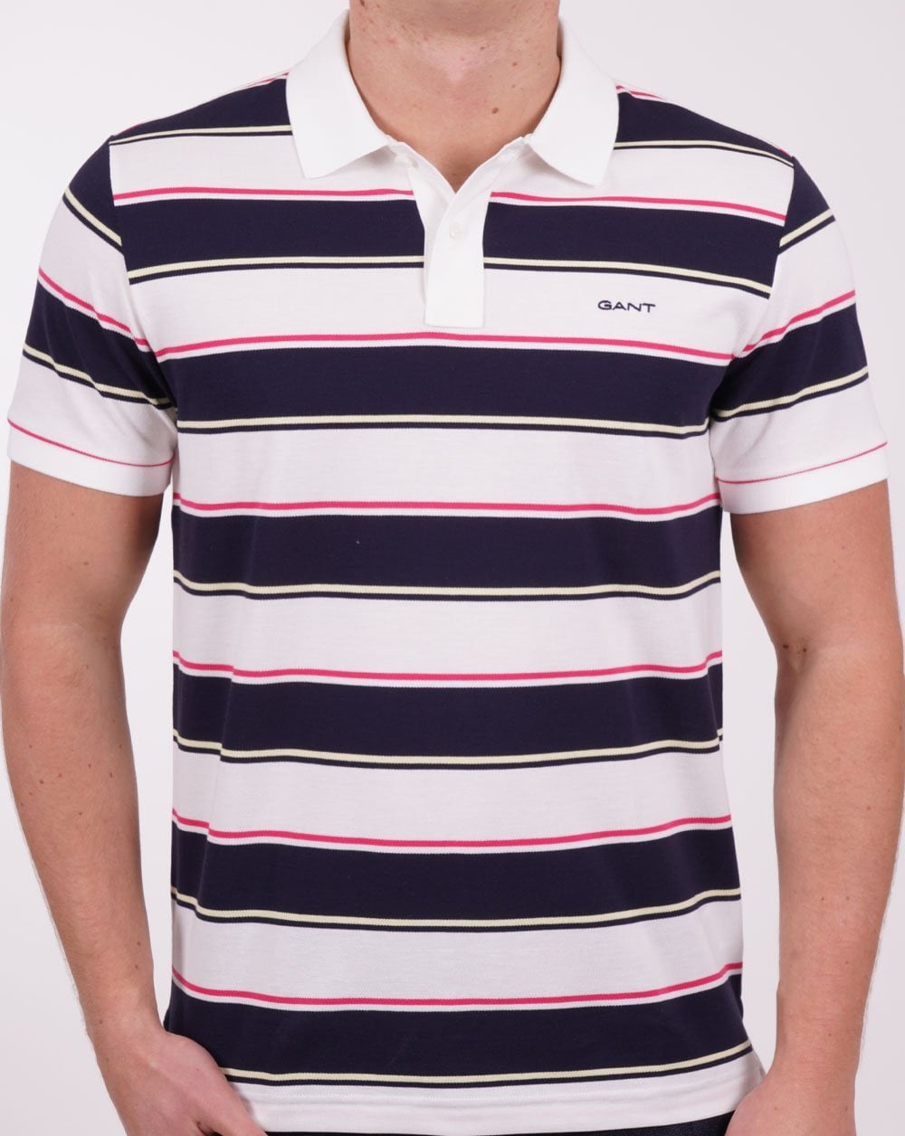 Gant – Piqué-Poloshirt mit mehreren Streifen in Weiß