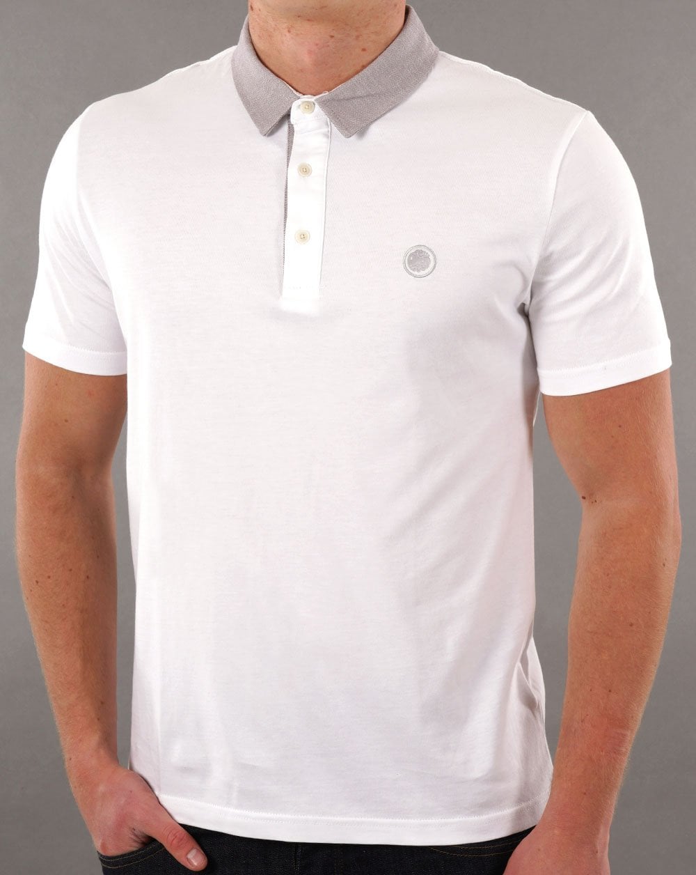 Pretty Green Poloshirt mit Fischgrätenmuster in Weiß