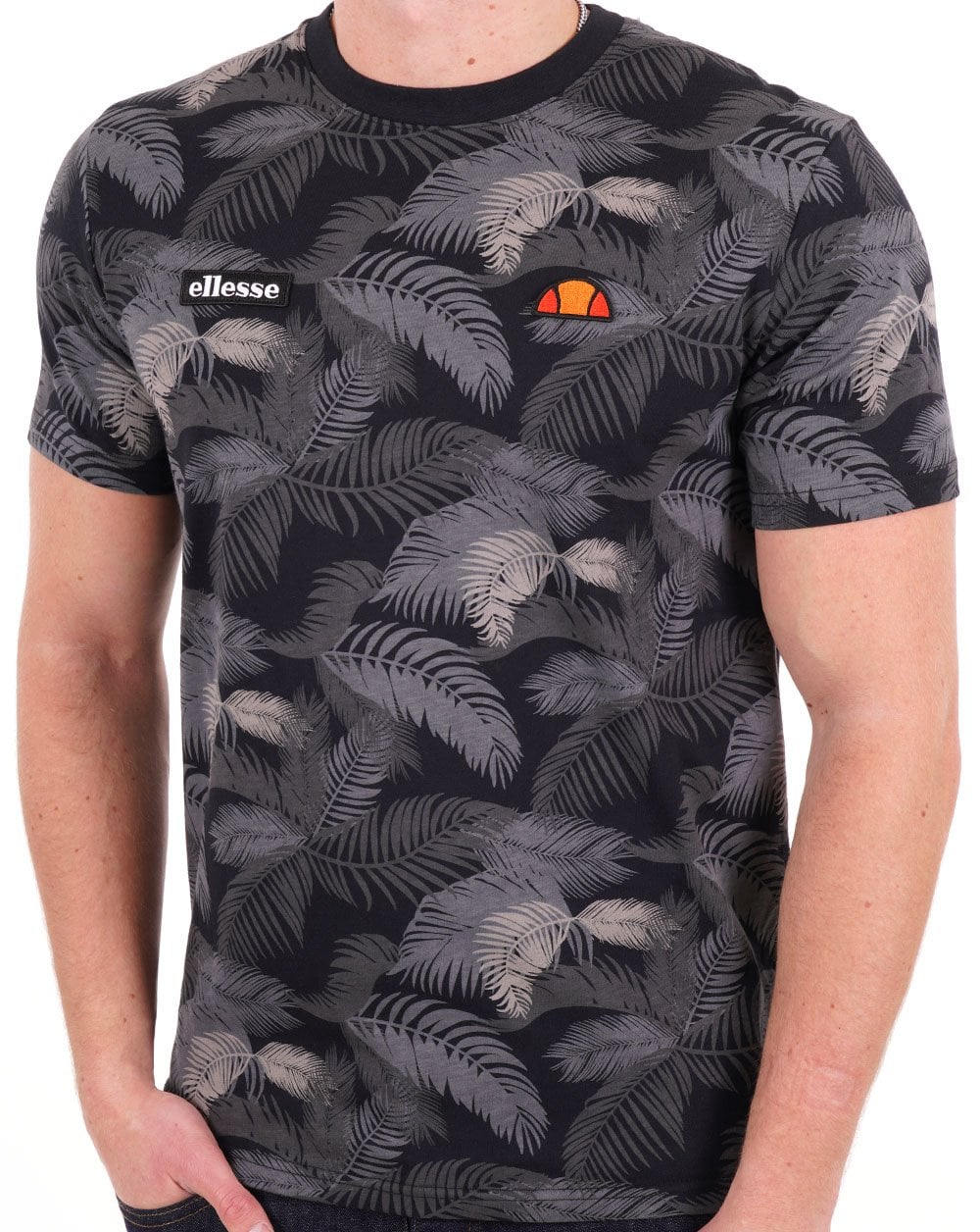 Ellesse – Cristia – T-Shirt in Schwarz