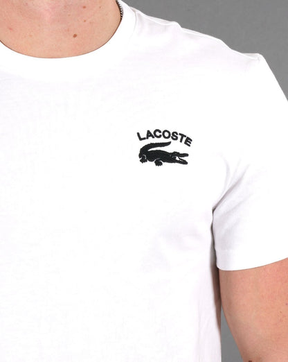 Lacoste – T-Shirt mit gesticktem Logo in Weiß
