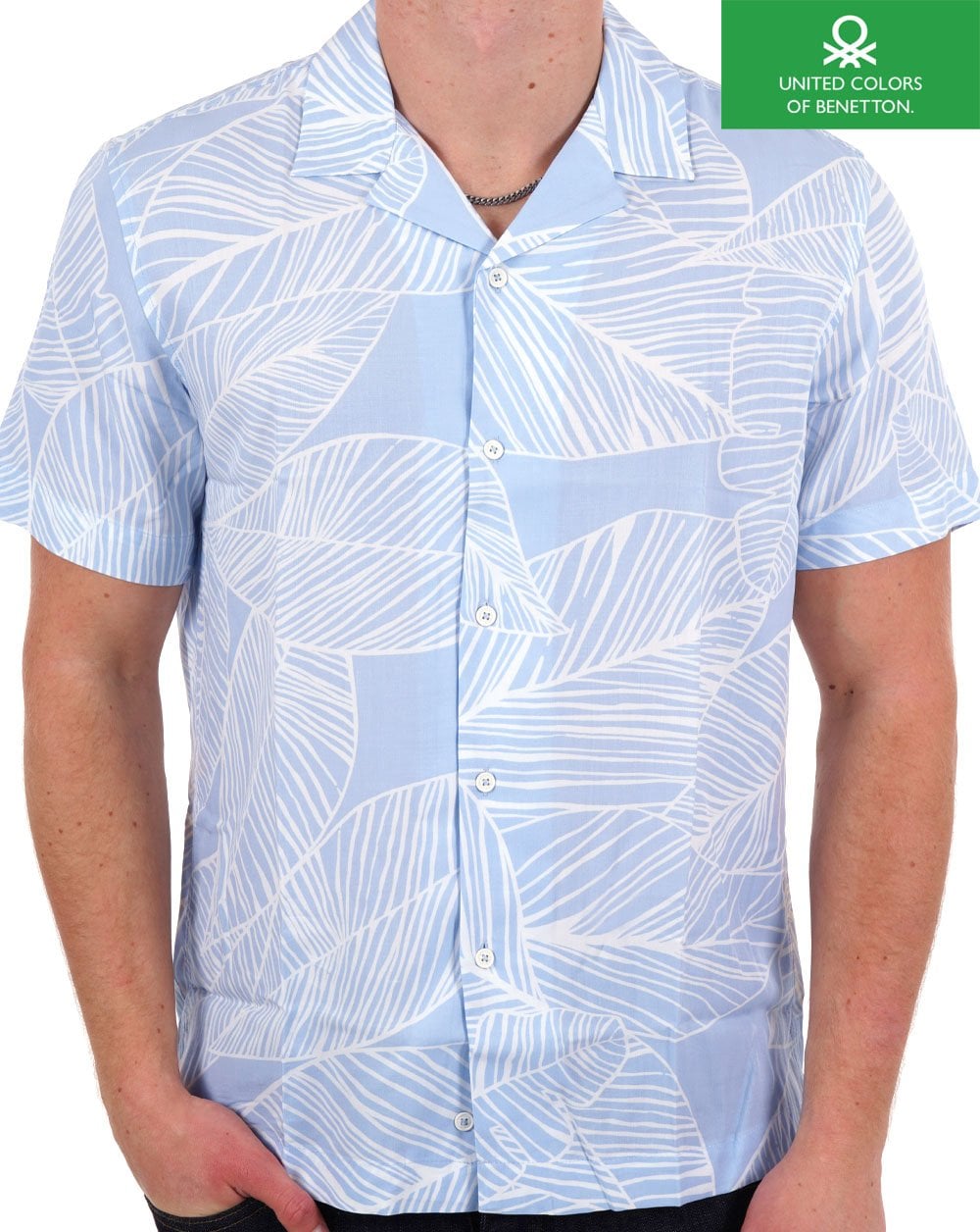 Benetton Kurzarm-Shirt mit Blatt-Print Himmelblau/Weiß