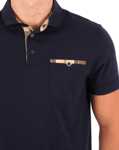 Barbour Poloshirt mit Tartan-Tasche, Marineblau