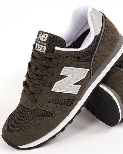 New Balance 373 Trainer Dunkelkhaki/Silber