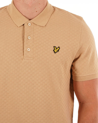 Lyle &amp; Scott – Poloshirt mit Gitterstruktur in Biskuit