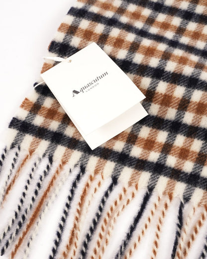 Aquascutum Karoschal Beige