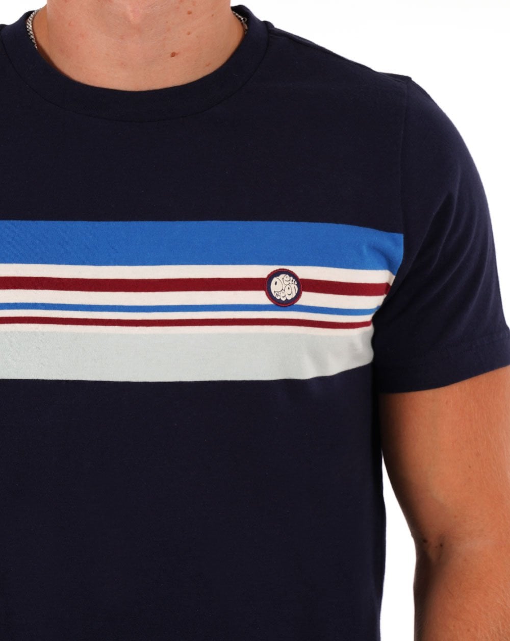 Pretty Green – Hollen – T-Shirt mit Streifen auf der Brust, Marineblau