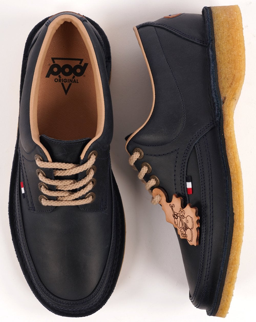Pod Bolan Schuhe aus geöltem Leder, Marineblau