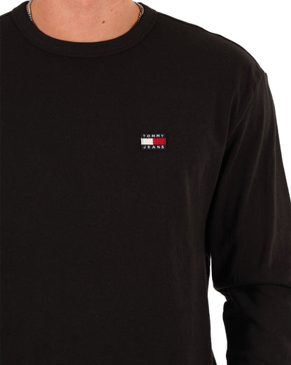 Tommy Jeans – T-Shirt mit langem Arm und Badge in Schwarz