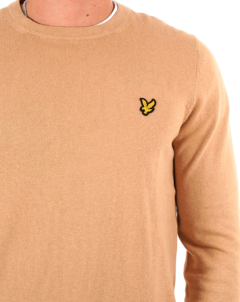 Lyle &amp; Scott – Rundhalspullover aus Merinowolle in Biskuit