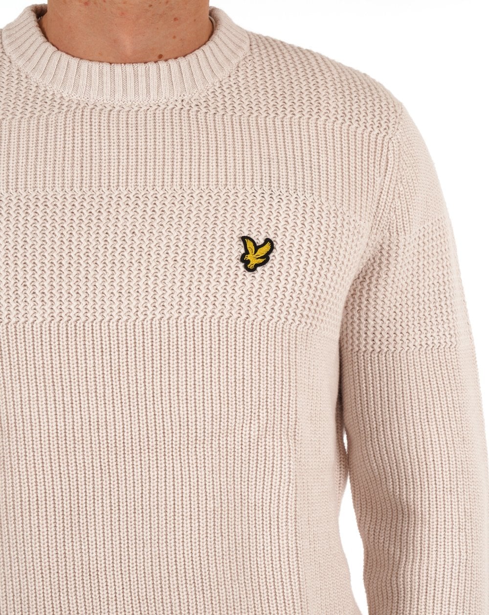Lyle &amp; Scott – Strukturierter Strickpullover mit Streifen in Hellnebel