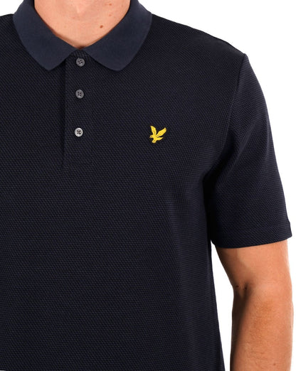 Lyle &amp; Scott – Poloshirt in Ton-in-Ton-Textur, Marineblau
