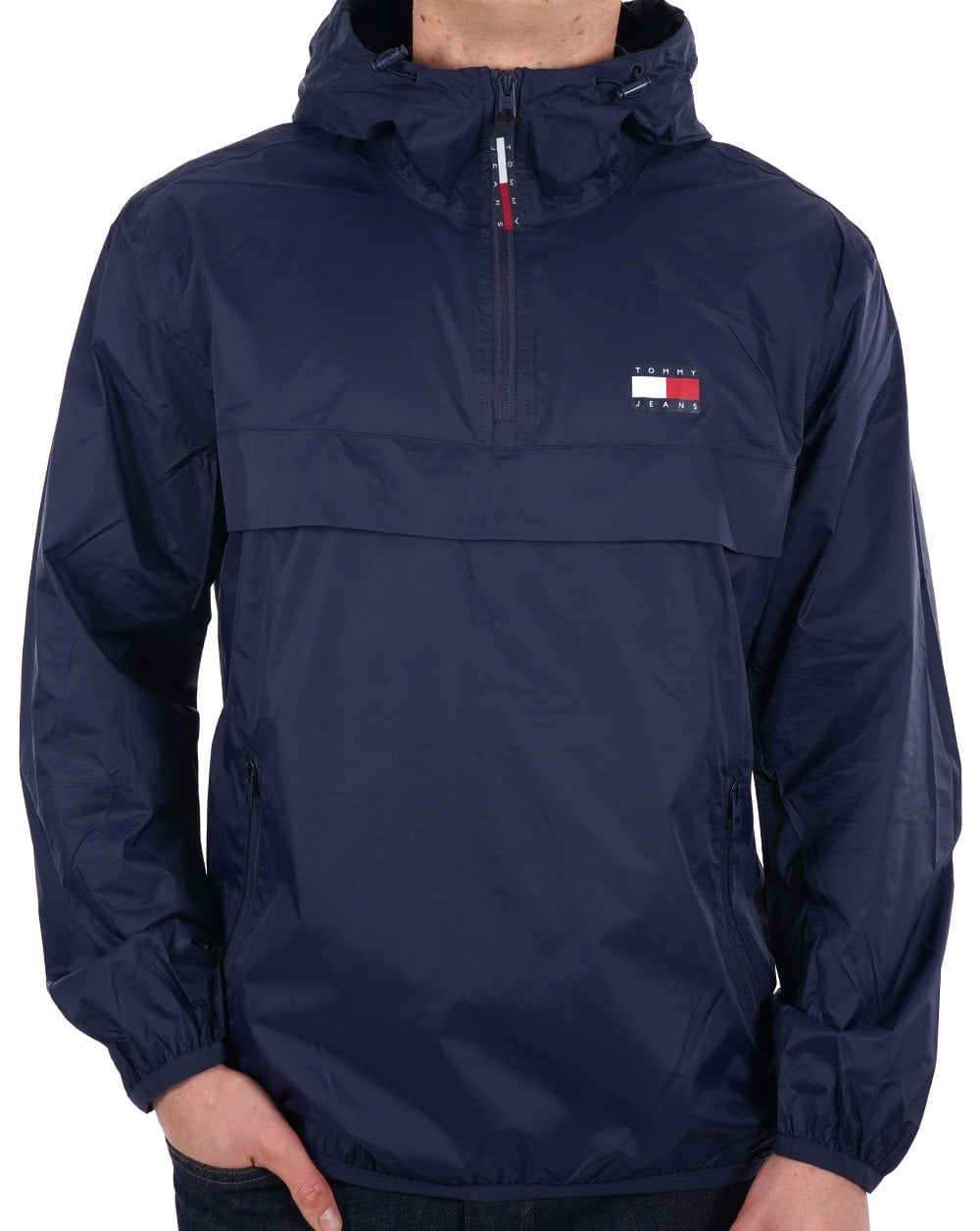 Tommy Jeans – Packbare Popover-Windjacke „Chicago“ in Marineblau