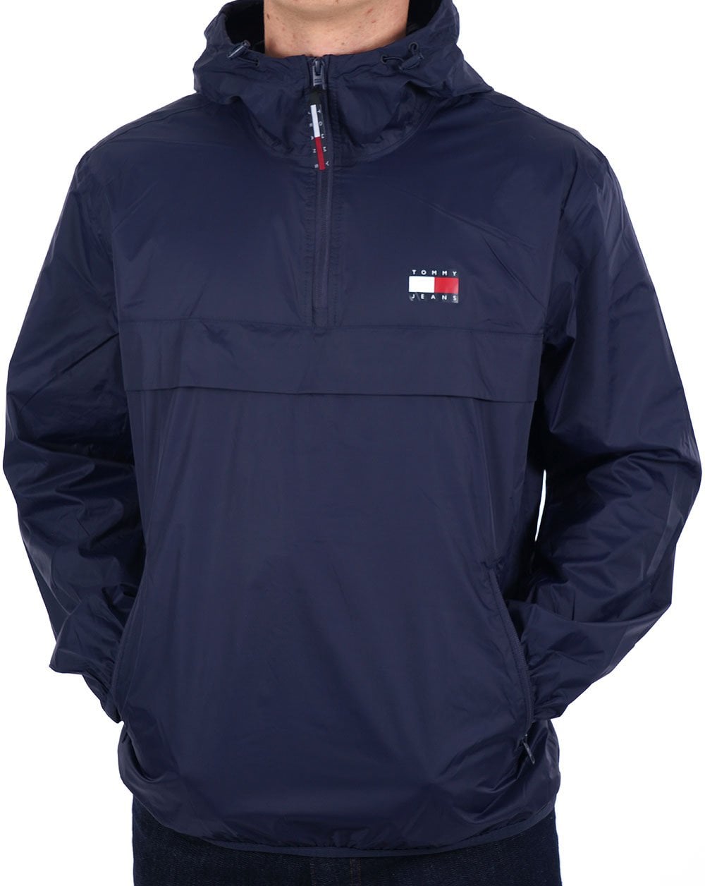 Tommy Jeans – Packbare Popover-Windjacke „Chicago“ in Marineblau