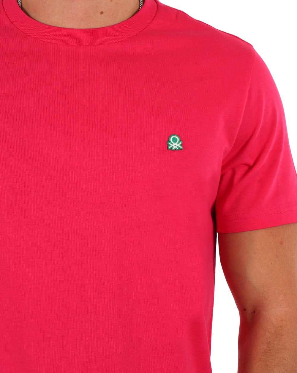Benetton – T-Shirt mit kleinem Logo in Pink