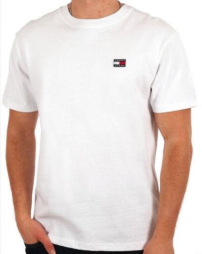 Tommy Jeans – Weißes T-Shirt mit Flaggenabzeichen