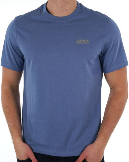 Barbour International – T-Shirt mit kleinem Logo in Flintblau