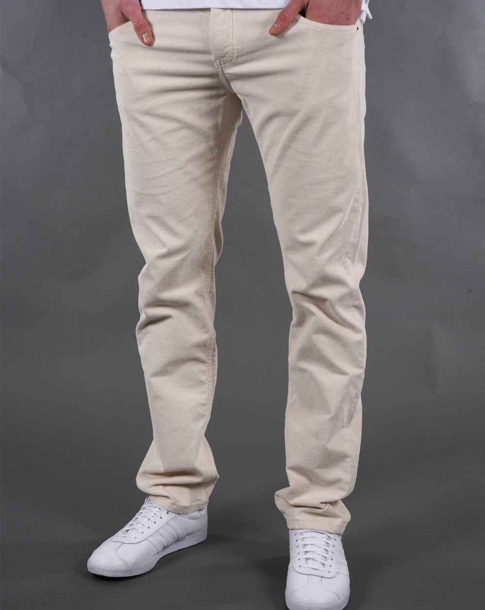 Lois Sierra Nadelkordeln Natur