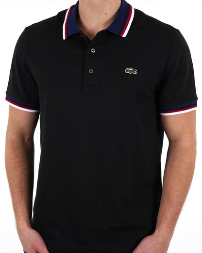 Lacoste – Poloshirt mit Kontrastkragen in Schwarz