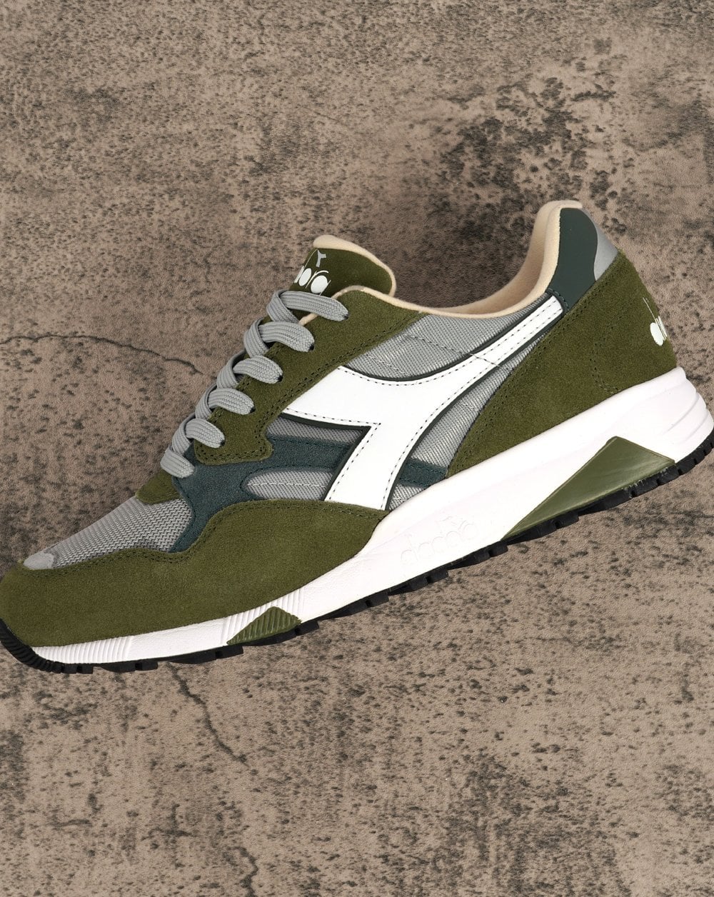 Diadora N902 Sneaker Silber/Grün