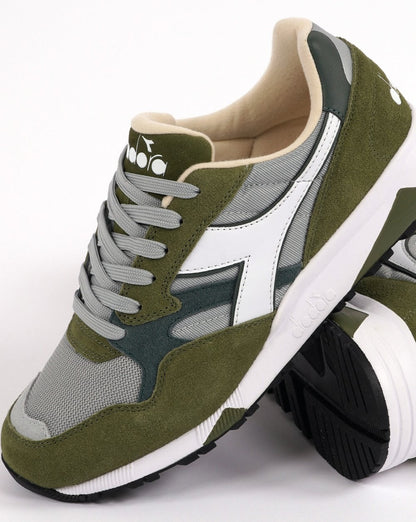 Diadora N902 Sneaker Silber/Grün